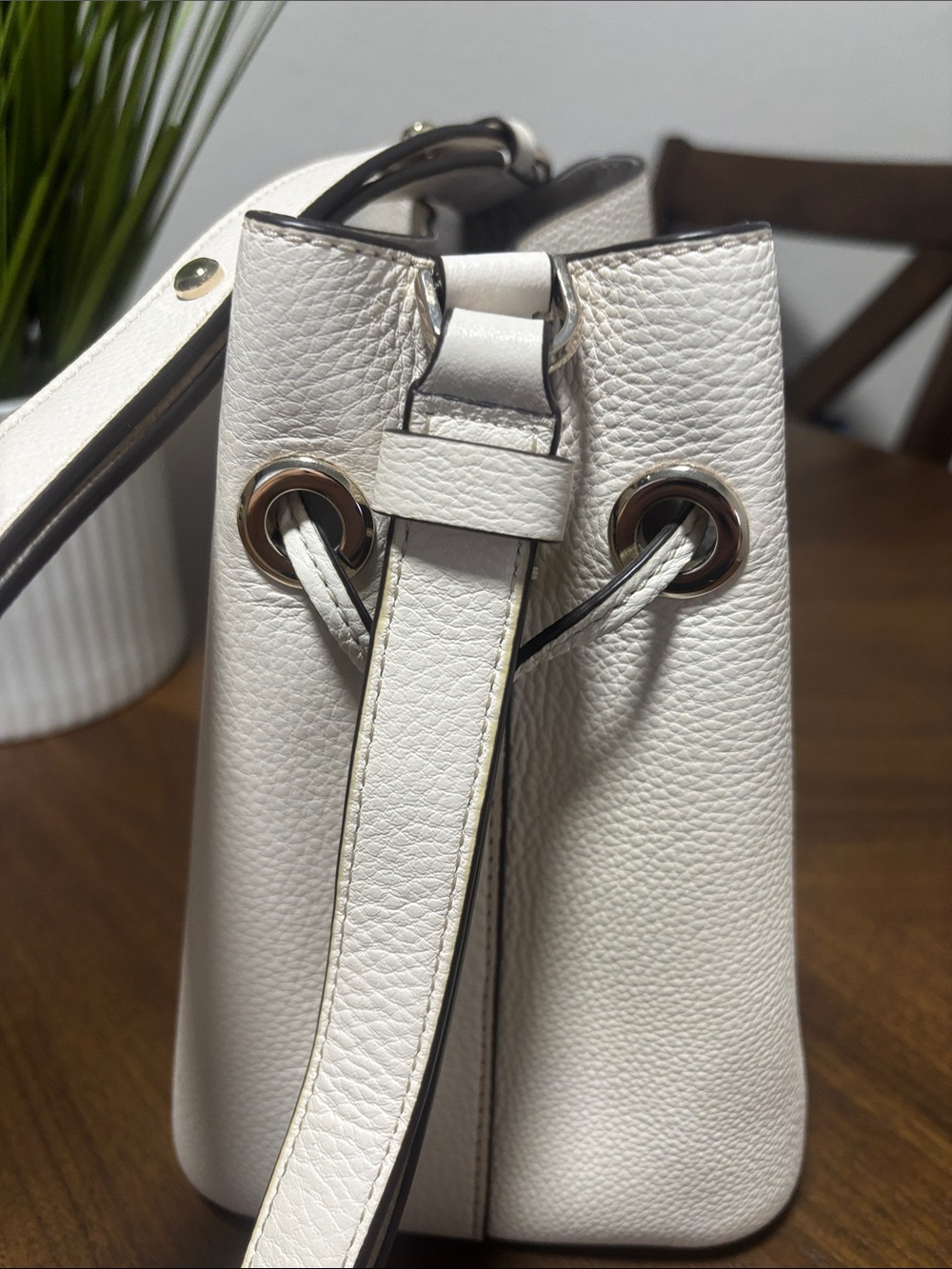 kate spade White Pebbled Leather Crossbody Bucket Bag - Picture 5 of 12